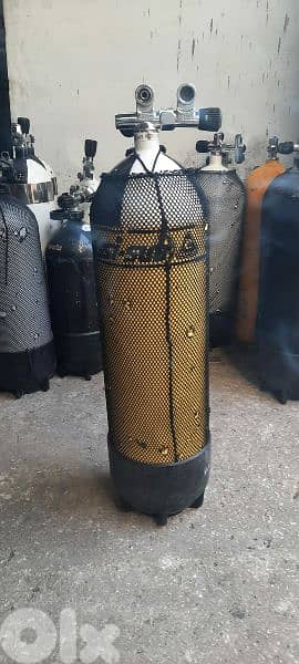cressi original tank 18L  steel 550$ 0
