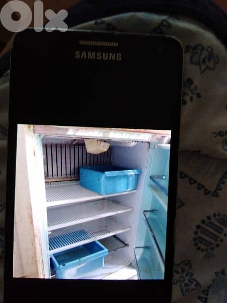 fridge Hotpoint براد 3