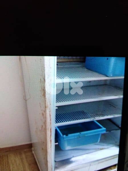 fridge Hotpoint براد 4