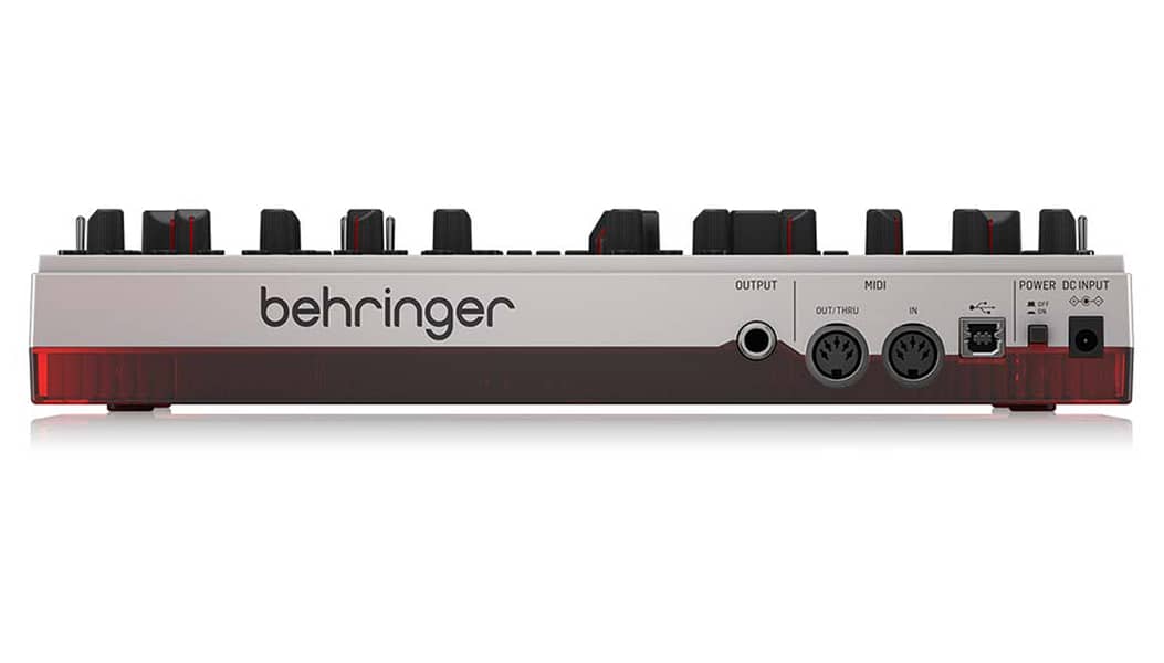 Behringer TD-3 MO Analog Bass Synthesizer (TD3) 5