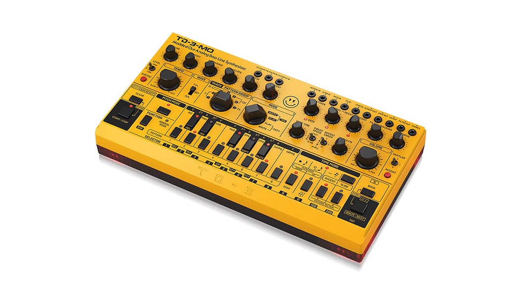 Behringer TD-3 MO Analog Bass Synthesizer (TD3) 2