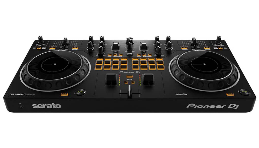 Pioneer DDJ-REV1 Serato DJ Controller (DDJREV1 DJ Set) 1
