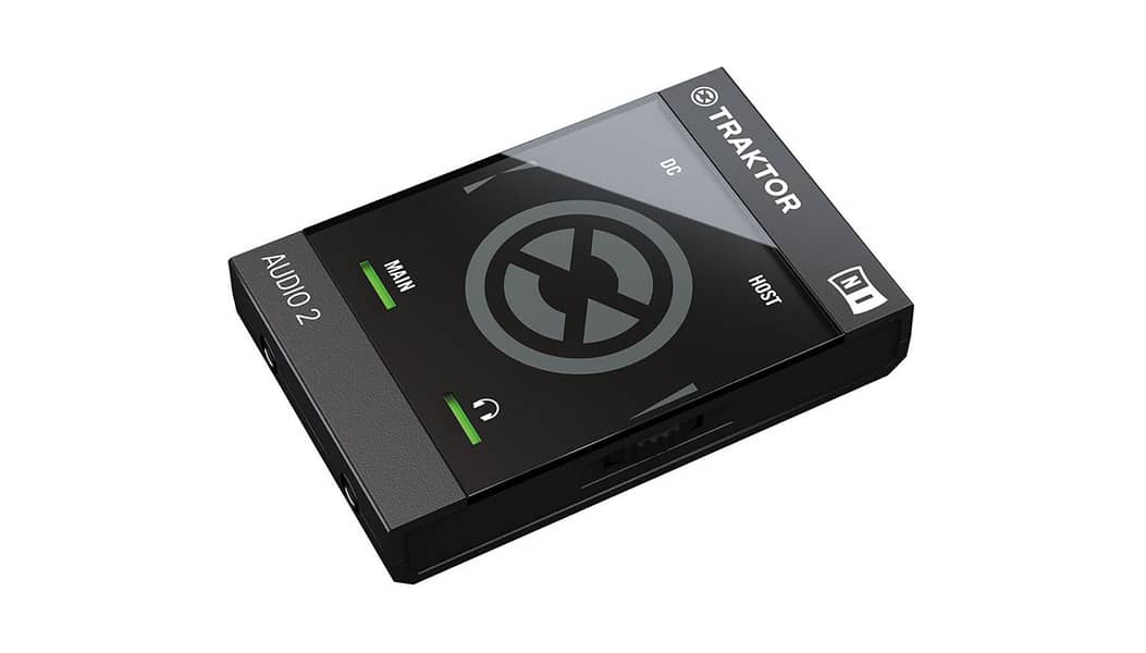 Native Instruments Traktor Audio 2 MKII DJ Interface 1