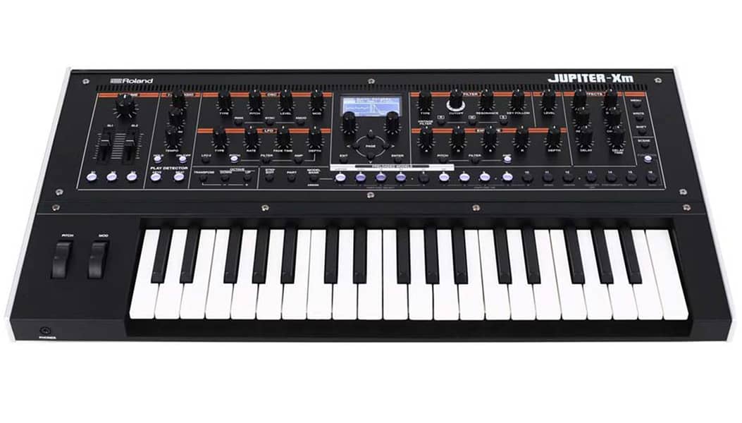 Roland Jupiter-XM Synthesizer 3