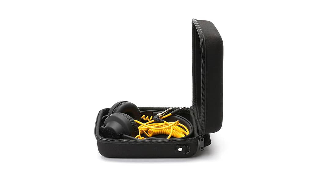 Magma Headphone Case II 0
