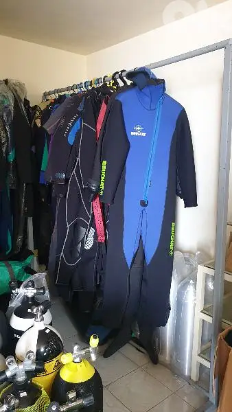 beauchat wet suit diving large 5mm