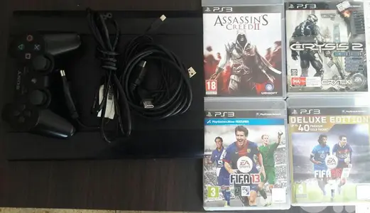 Ps3 w 20 games w 1 joystick without cd