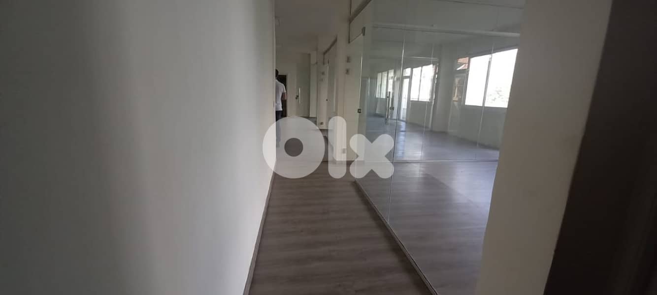 220 Sqm | *Prime Location*Office for rent in Tabaris 0