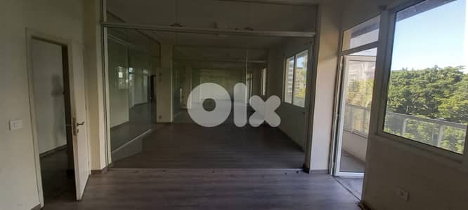 220 Sqm | *Prime Location*Office for rent in Tabaris