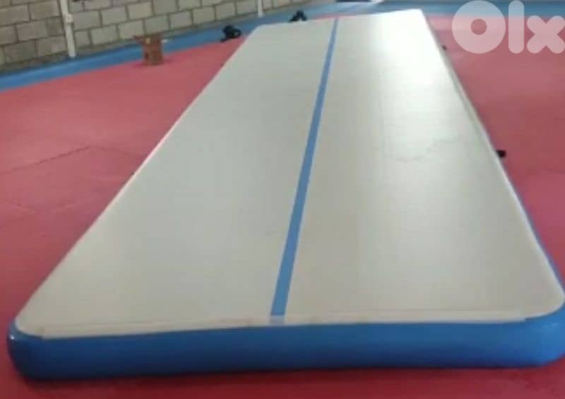 Gymnastics airtrack 6m x 2 m x 20 cm 0