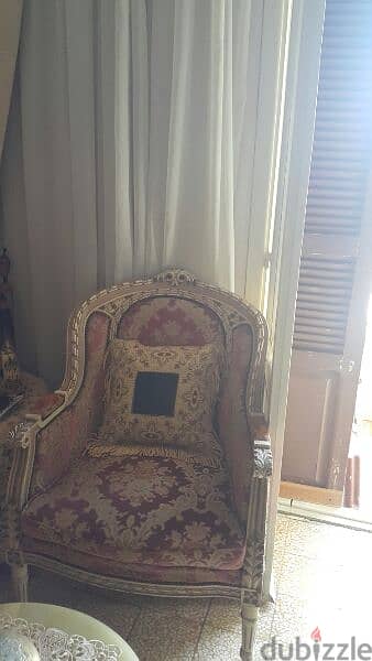Louis 15 used in great condition. 4