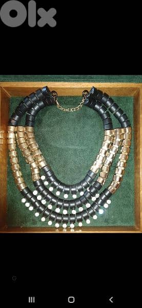necklace gold and black metal vintage 0