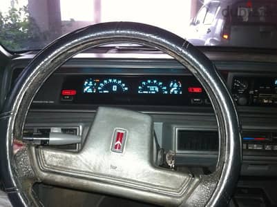 Oldsmobile - Cutlass 1989 (from General Motors)