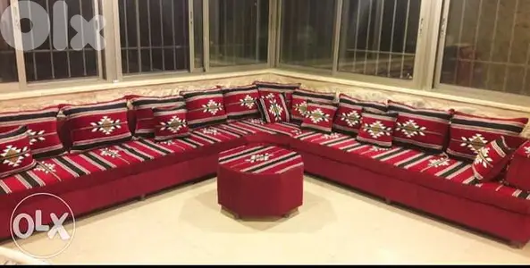 زوايا وديوانيات عربي على الارض او الخشب