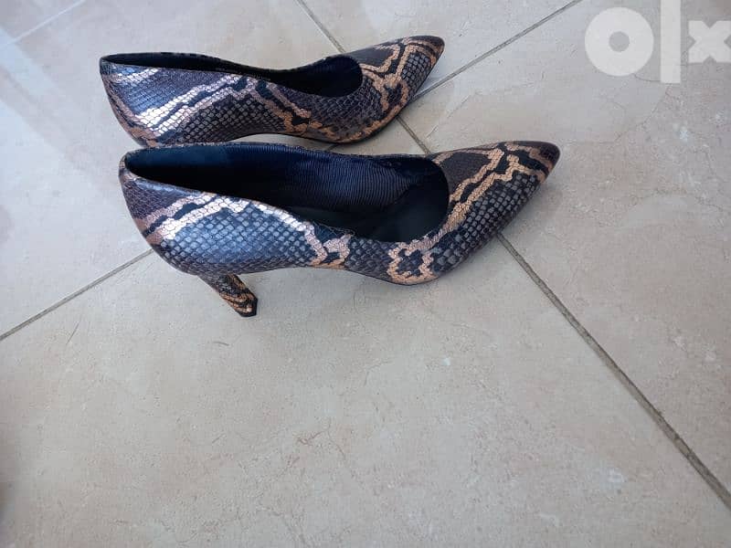 Rockport size 40 1