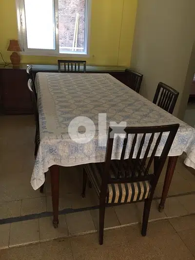 full dinning room
