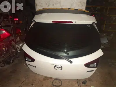 غطا صندوق مازدا ٢ موديل ٢٠١٧
