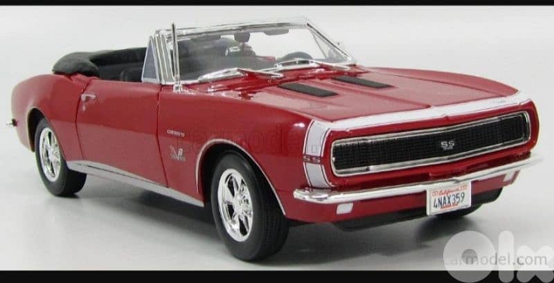 Camaro SS (1967) Convertible diecast car model 1:18. 3