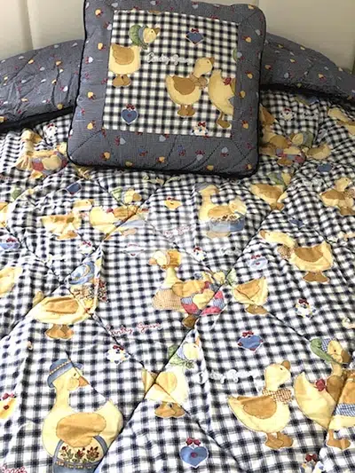 sweet comforter Single for two beds