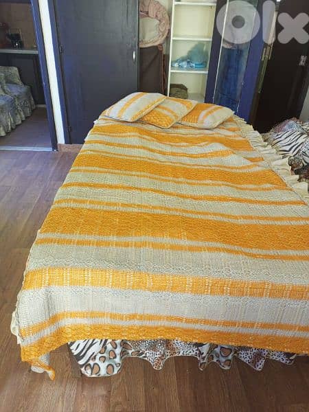 bed cover 1