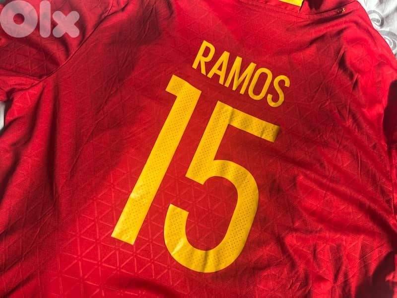 sergio ramos 15  spain world cup special home adidas jersey 2018 0
