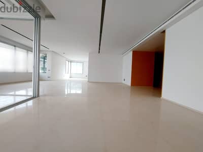 RA22-1303 Super deluxe apartment in Clemenceau is now 450m,$5000 cash