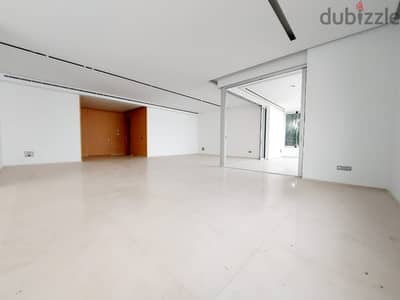 RA22-1303 Super deluxe apartment in Clemenceau is now 450m,$5000 cash