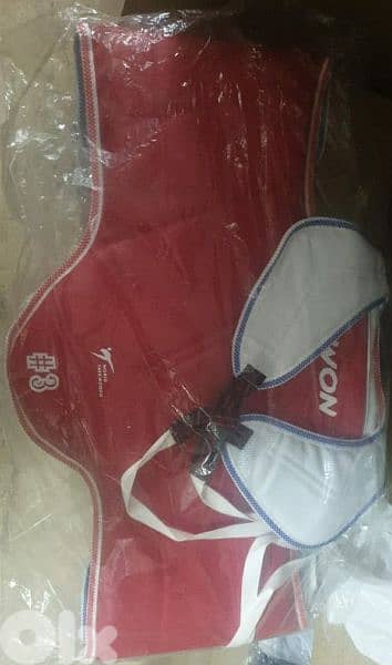 Taekwondo equipments 0