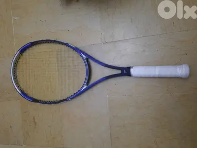 racket like new no scratches
