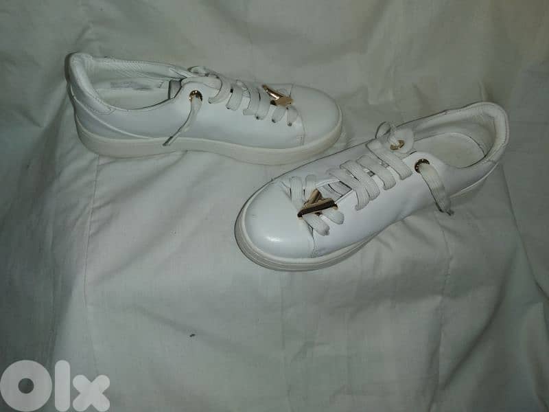 shoes copy Lv size 38 39 worn once 3
