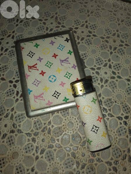 cigarettes holder case with refilebal lighter stainless steel 1