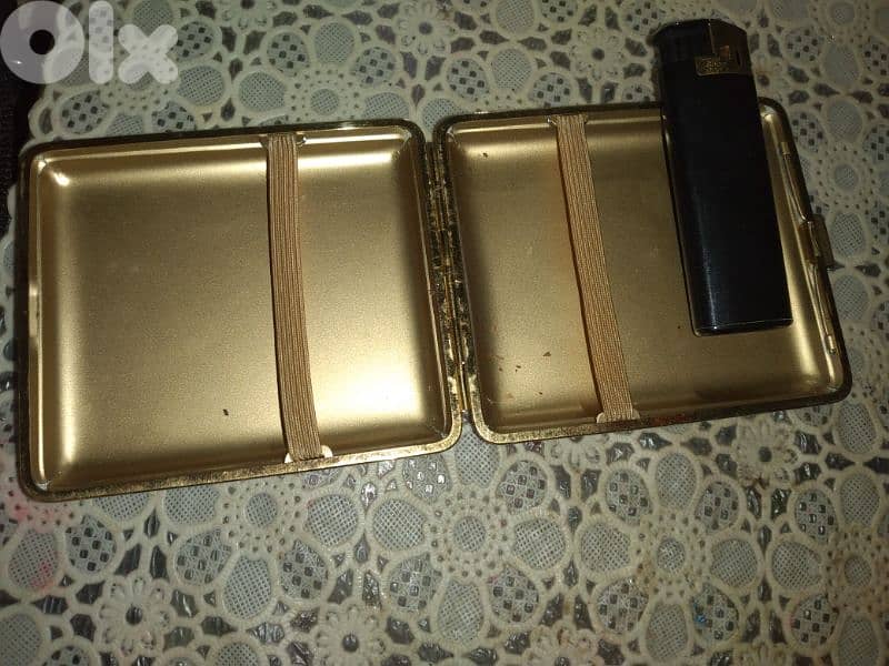 case holder with lighter vintage black 1