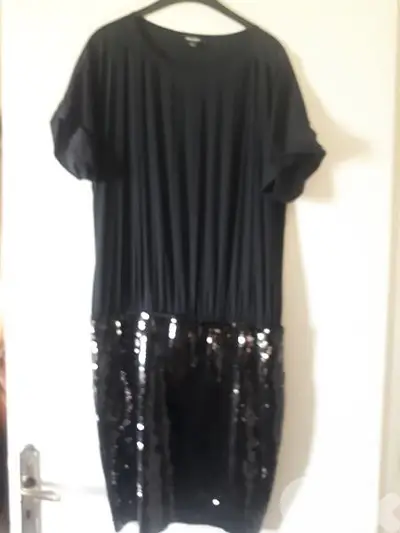 DKNY dress with payette size 40