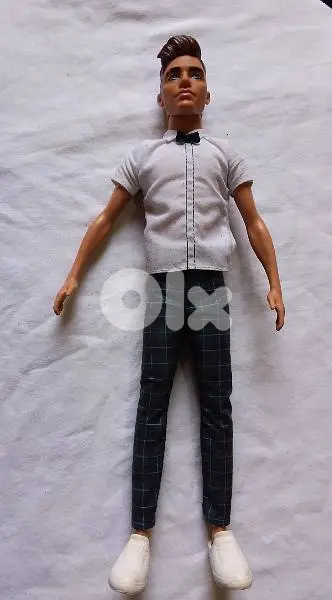FASHIONISTAS KEN SLIM 117 Mattel 2016 as new wearing doll=21$