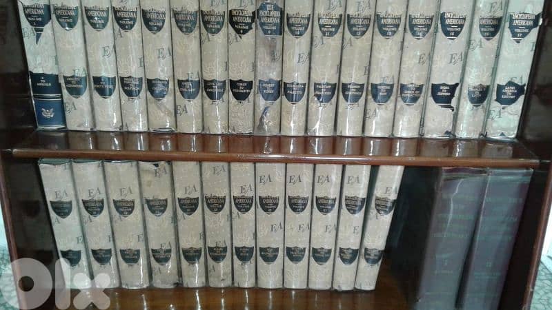 Encyclopedia AMERICANA 29 volumes + 2 Dictionaries 0