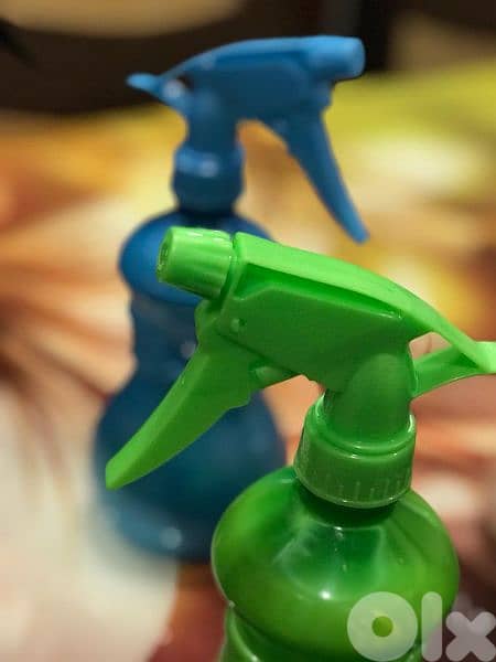 spray bottle 1