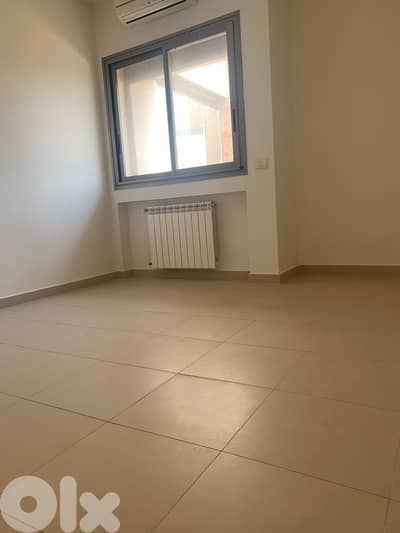 SPACIOUS APARTMENT IN ACHRAIEH PRIME (270Sq) 3 BEDROOMS , (AC-518)