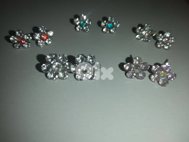 earrings flower shap zc 6 colours 2=15$ 2
