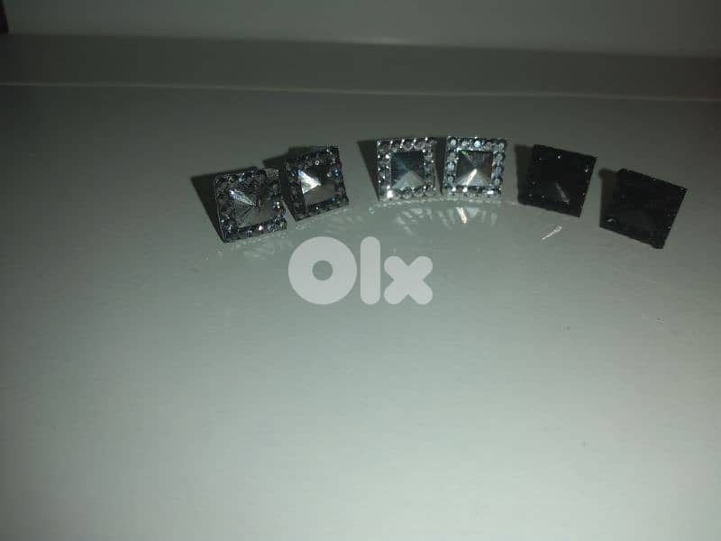 square 3D . 3colours black silver and grey 3