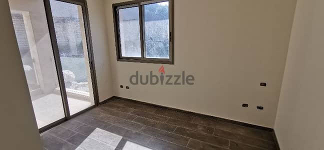 hot deal in fatka 180m 3 Bed luxery near Lwis school