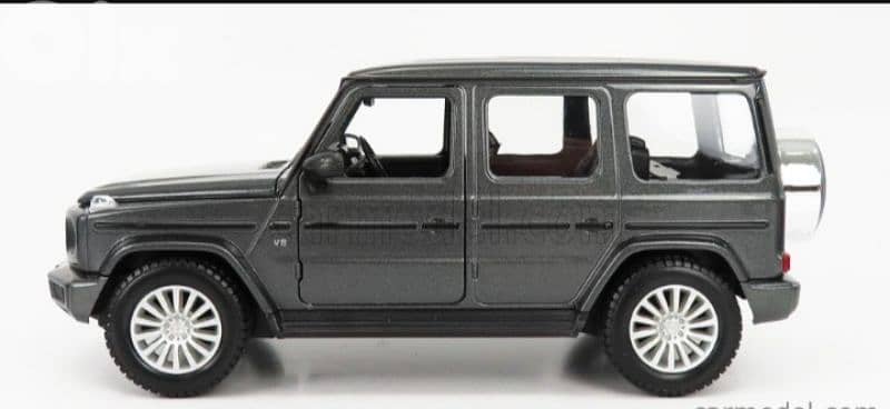 Mercedes G Class (2019) diecast car model 1:24. 1