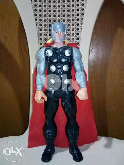 THOR MARVEL LEGEND ACTION Figure Hasbro like new Warrior Man doll=15$