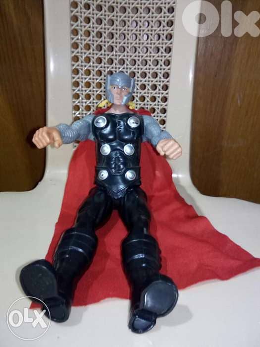 THOR MARVEL LEGEND ACTION Figure Hasbro like new Warrior Man doll=15$ 4