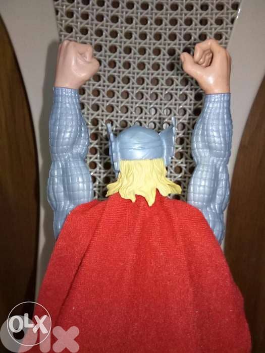 THOR MARVEL LEGEND ACTION Figure Hasbro like new Warrior Man doll=15$ 6