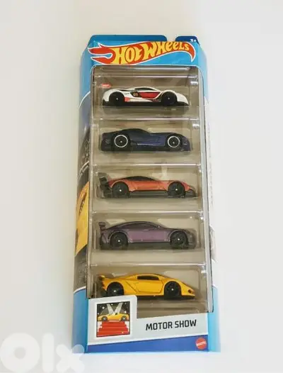 5 car pack Hot wheels diecast car model 1;64.