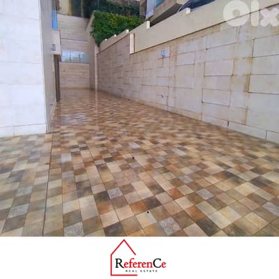 High End Finishing with terrace in Naccache شقة فخمة مع تراس نقاش