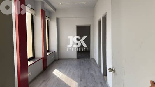 L10517-Nice Office For Rent in Downtown Near Beirut Souks