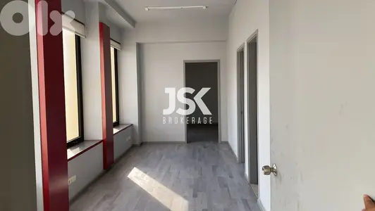 L10517-Nice Office For Rent in Downtown Near Beirut Souks