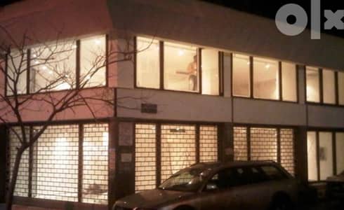 Lounge Gym pilates in Clemenceau with 6 vitrines high end