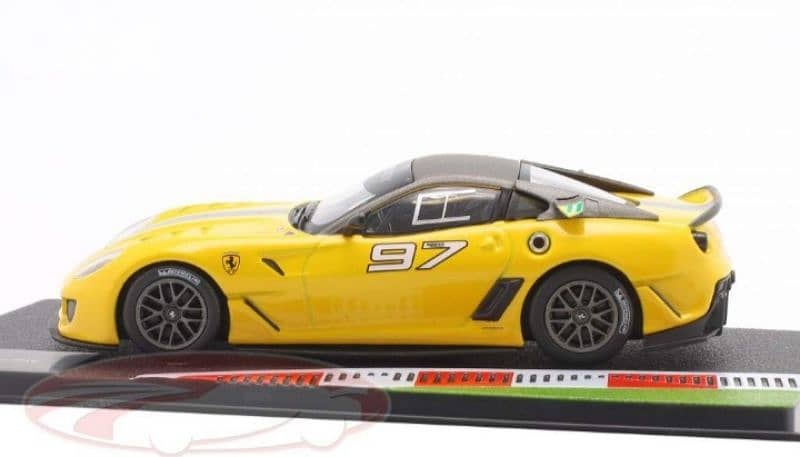 Ferrari 599XX (2010) diecast car model 1;43. 2